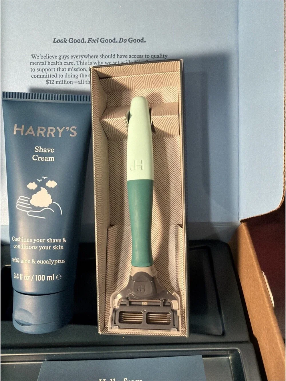 Harry’s Razor Handle,  3 Cartridges, Shave Cream & Razor Cap NEW